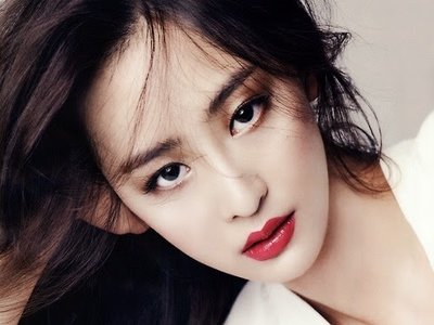 Bí kíp giúp bạn gái giữ màu son bền lâu suốt cả ngày